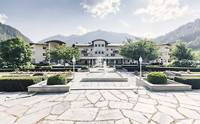 Alpenpalace Luxury Hideaway & Spa Retreat